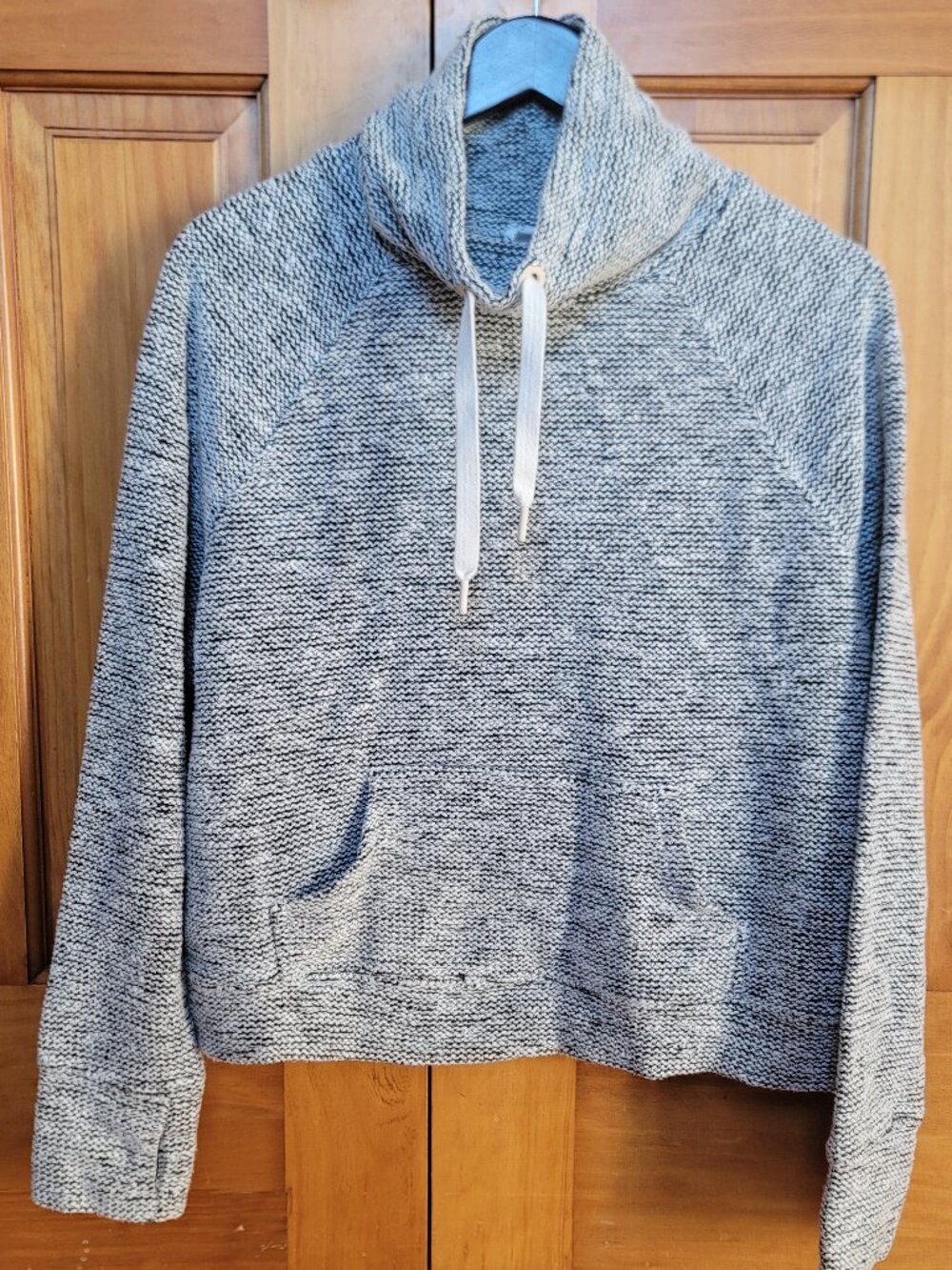 Offline By Aerie Med Snowday Sweatshirt Black White Funnel Neck Cozy Boxy Marled